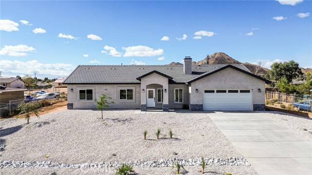 16162 Quantico Rd, Apple Valley, CA 92307