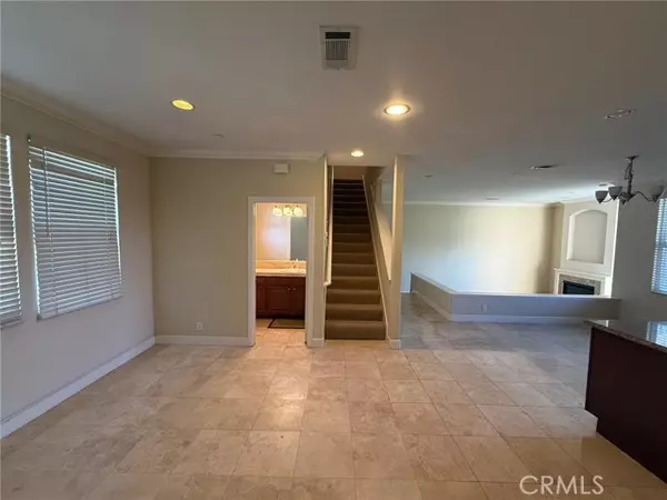 Los Alamitos, CA 90720,3776 Green Avenue