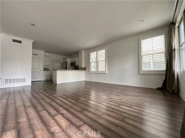 Irvine, CA 92618,152 Coralwood