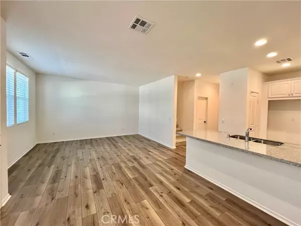 3275 E Midsummer Privado #4, Ontario, CA 91762