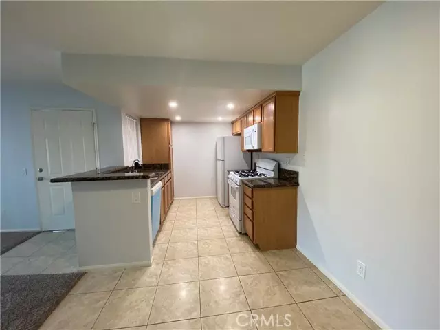 Riverside, CA 92507,1333 Massachusetts Avenue #203