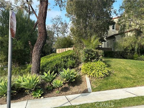 37 Hedgerow, Irvine, CA 92603