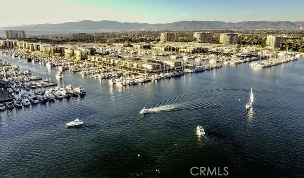 Marina Del Rey, CA 90292,13600 Marina Pointe #511