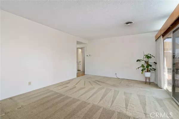 Ontario, CA 91762,965 W Hawthorne Street