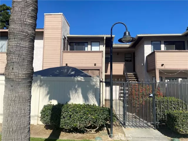 1331 Massachusetts Avenue #203, Riverside, CA 92507