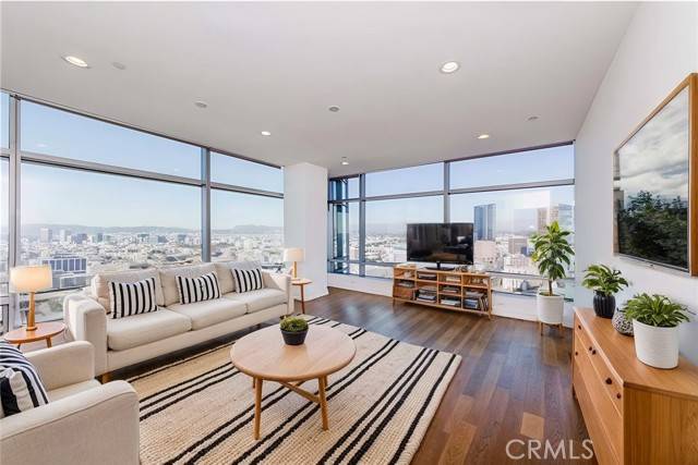 900 W Olympic Blvd #31J, Los Angeles, CA 90015