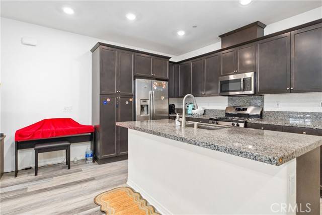 Eastvale, CA 92880,7099 Vernazza Place