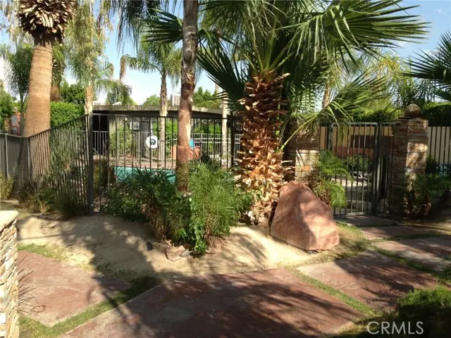 920 E Chuckwalla Road, Palm Springs, CA 92262