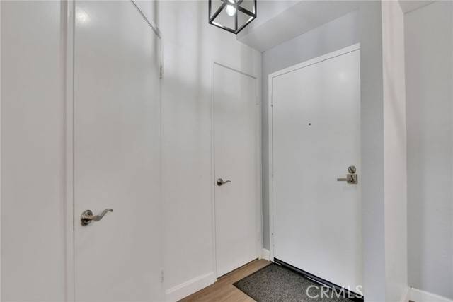 Pasadena, CA 91101,221 S Oak Knoll Avenue #210