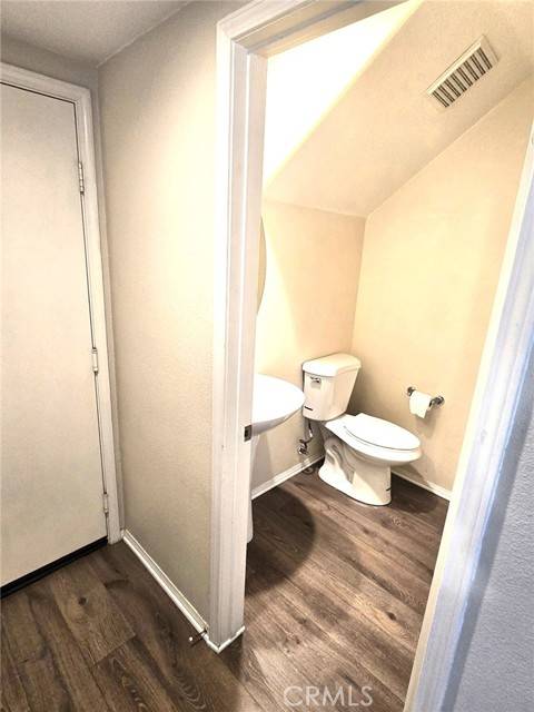Ontario, CA 91764,453 N placer privado