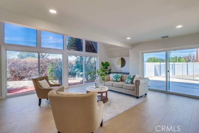 North Hills, CA 91343,9754 Swinton Avenue