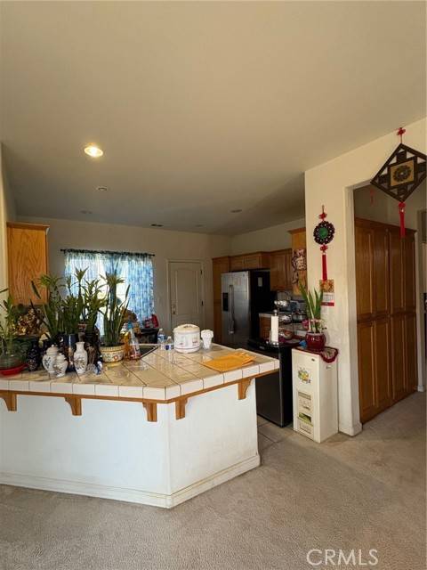 2106 Via Tuscania Avenue, Delano, CA 93215