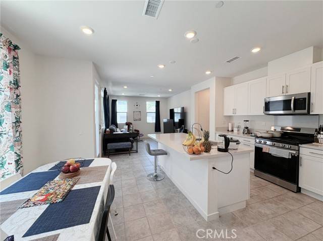 Ontario, CA 91761,3680 E Peckham Paseo #6