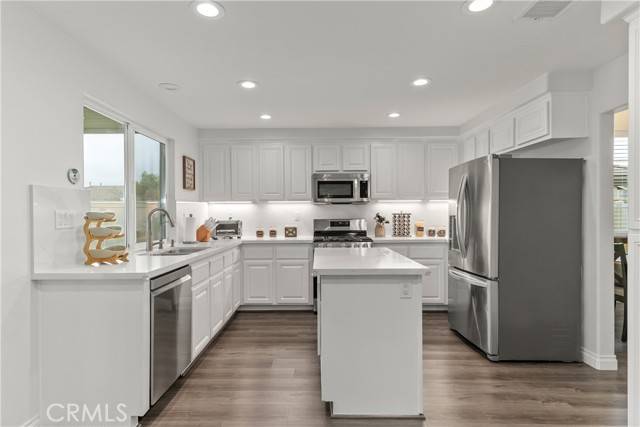 Murrieta, CA 92563,28823 Tonya Street