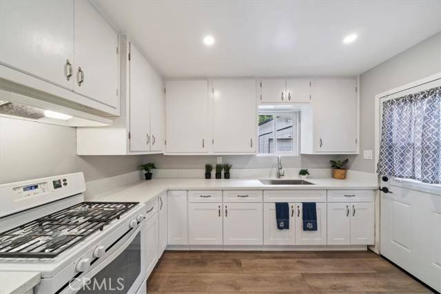 San Bernardino, CA 92404,2329 Roxbury Drive