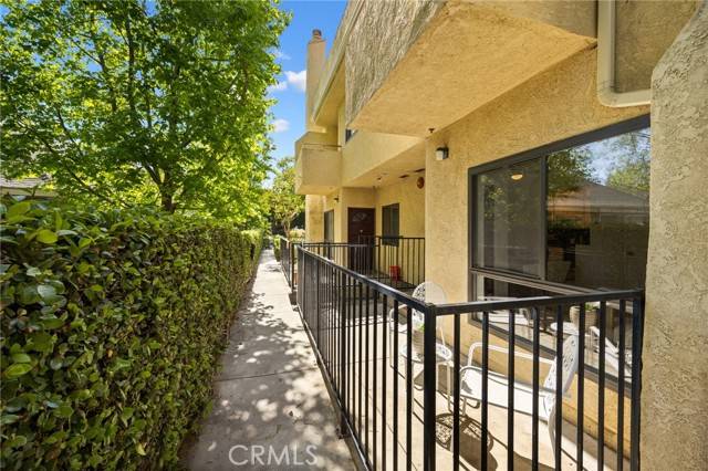 222 S Catalina Avenue #8, Pasadena, CA 91106