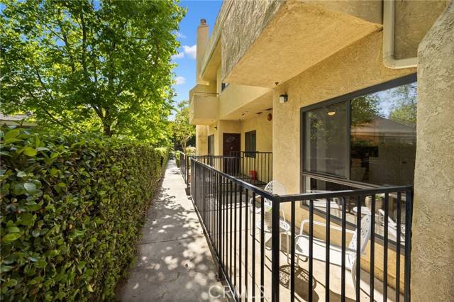 222 S Catalina Avenue #8, Pasadena, CA 91106