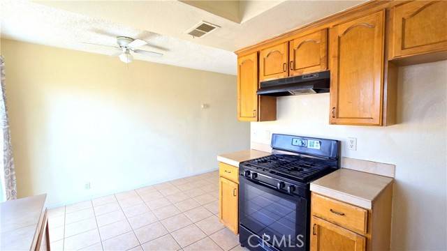 Upland, CA 91786,120 N 13th Avenue #H
