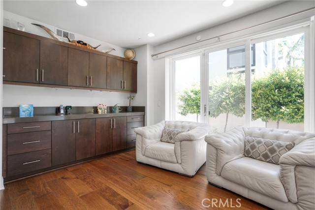 Playa Vista, CA 90094,5823 Seahorse Court