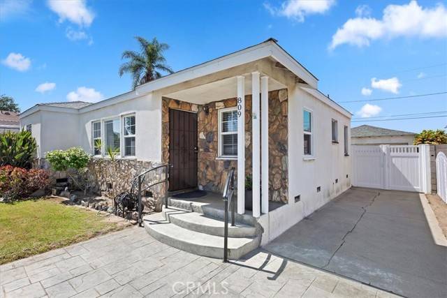 Montebello, CA 90640,809 San Marino Avenue