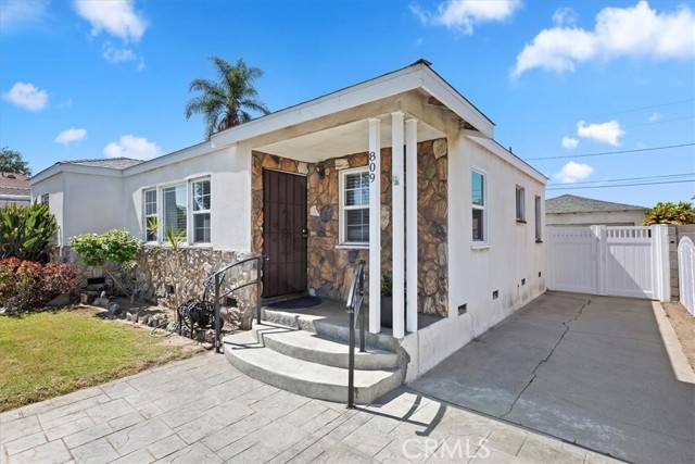 Montebello, CA 90640,809 San Marino Avenue