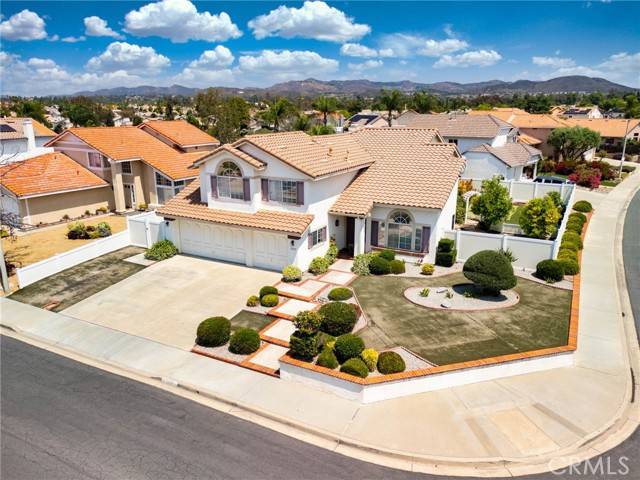 Murrieta, CA 92563,39625 Ranchwood Drive