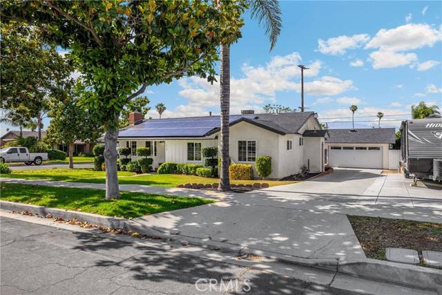 229 W Hacienda Drive, Corona, CA 92882