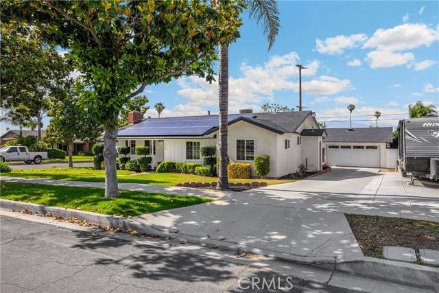 229 W Hacienda Drive, Corona, CA 92882