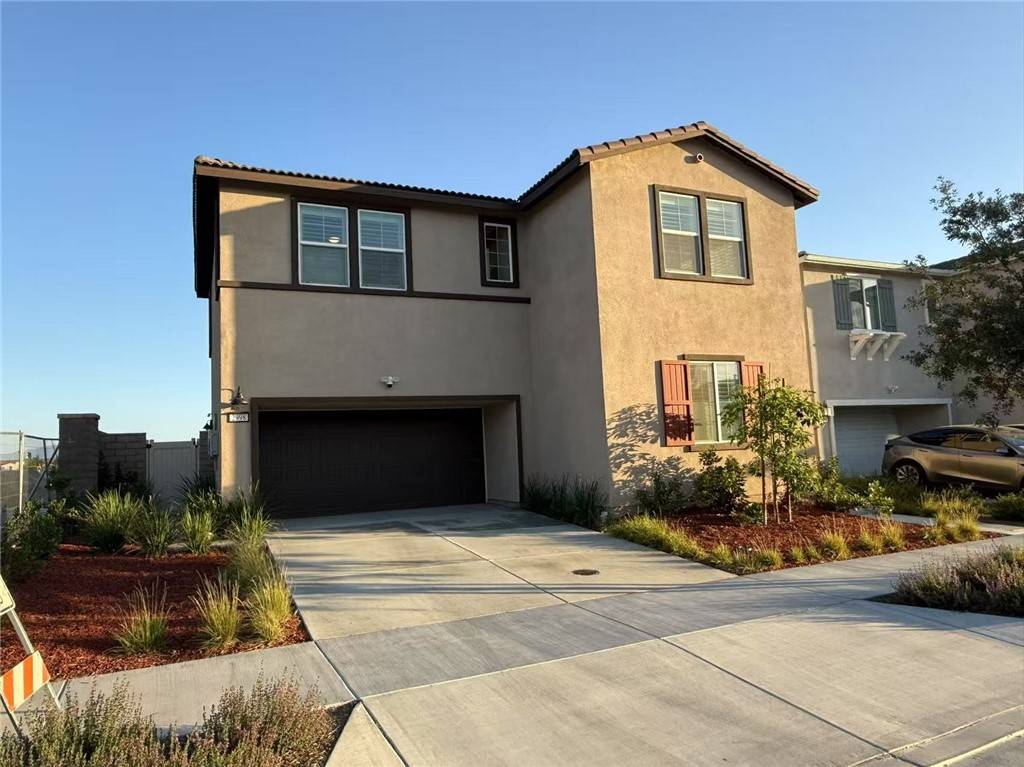 Ontario, CA 91761,2998 E Calgary Street