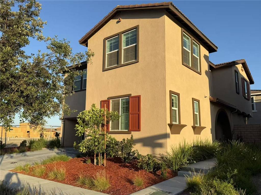 Ontario, CA 91761,2998 E Calgary Street