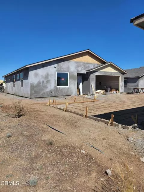 321 Grant Line Street, Santa Paula, CA 93060