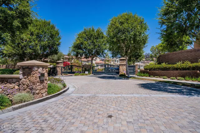 Moorpark, CA 93021,13229 Red Bird Court