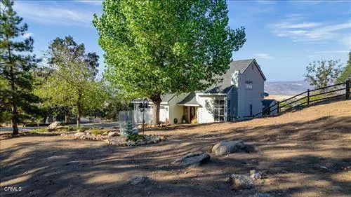 28411 Forward Pass Court, Tehachapi, CA 93561