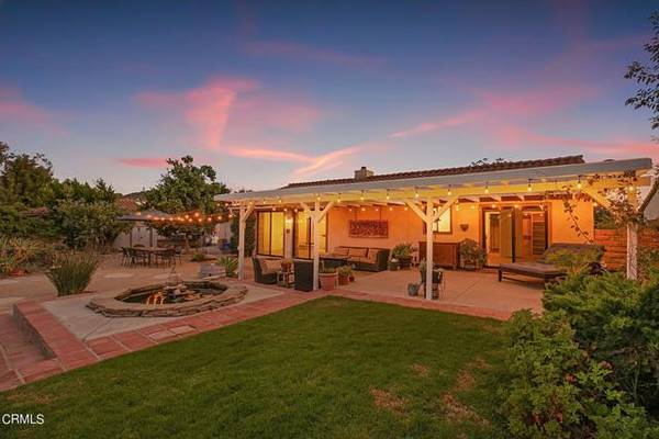 Ojai, CA 93023,614 Country Drive