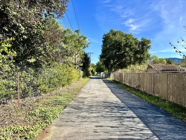 Ojai, CA 93023,1108 S La Luna Avenue