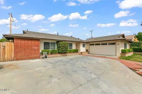 45 Almond Avenue, Oak View, CA 93022