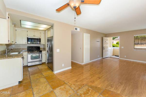 Simi Valley, CA 93065,2905 Deacon Street #20