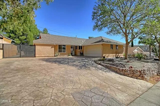 Santa Clarita, CA 91350,27910 Featherstar Avenue