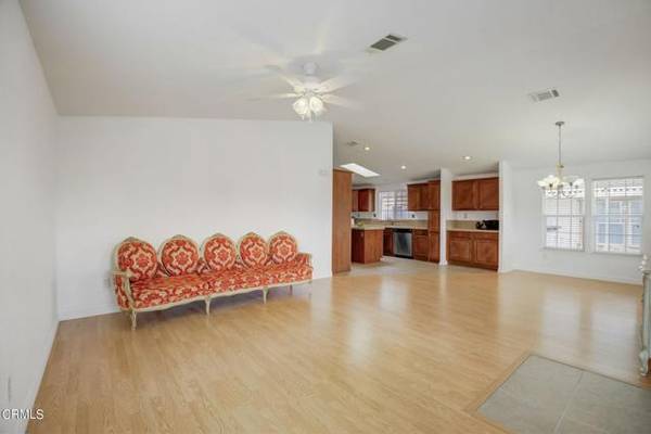 195 Tierra Rejada #115, Simi Valley, CA 93065