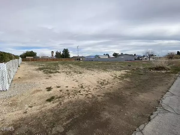 14065 Ivanpah, Apple Valley, CA 92307