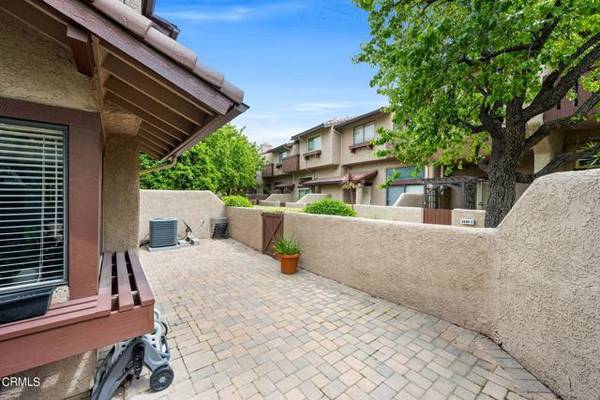 Simi Valley, CA 93065,2476 Chandler Avenue #4