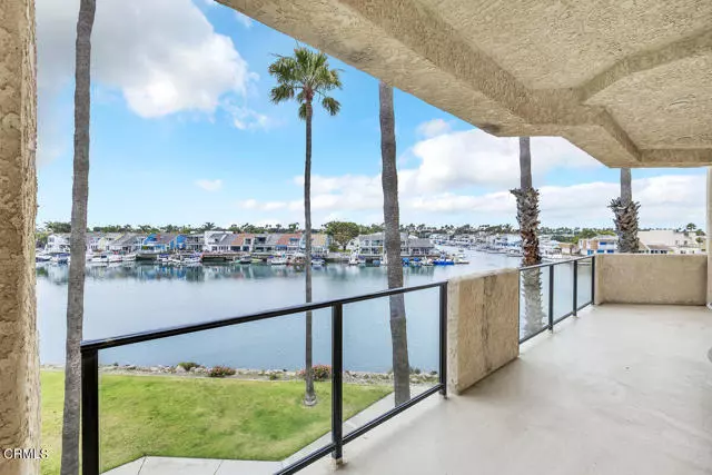 4250 Harbour Island Lane, Oxnard, CA 93035