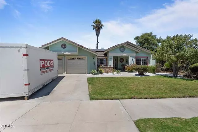 541 Delphinium Place, Oxnard, CA 93036