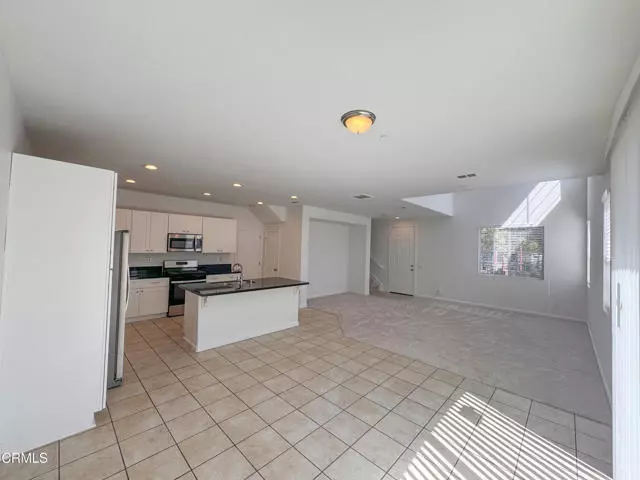 Oxnard, CA 93035,565 Southampton Place