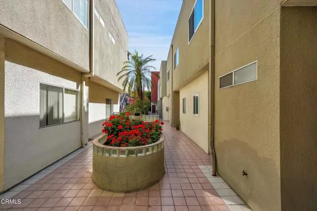 4350 Stern Avenue #14, Sherman Oaks, CA 91423