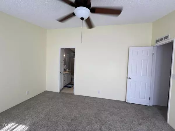 Oxnard, CA 93033,1300 E Pleasant Valley #16