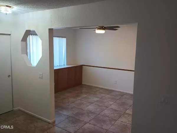 Lancaster, CA 93535,1845 E Avenue J4 #5