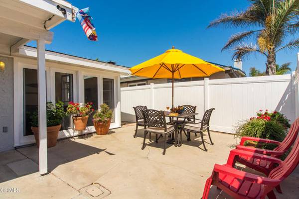 207 Rossmore Drive, Oxnard, CA 93035