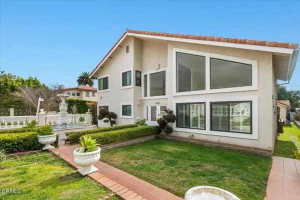 2222 Pier Avenue, Santa Monica, CA 90405