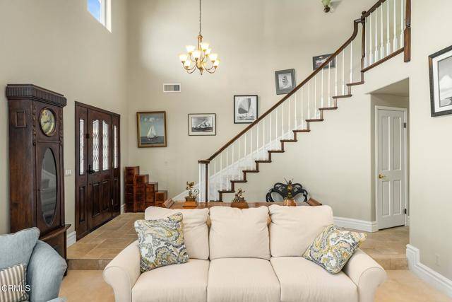 Oak Park, CA 91377,5580 Bromely Drive